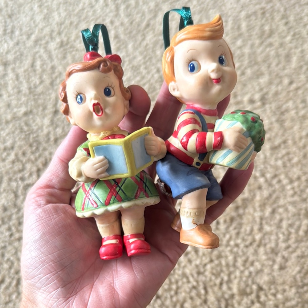Vintage Style Kids Toy Figurines - Red and Blue